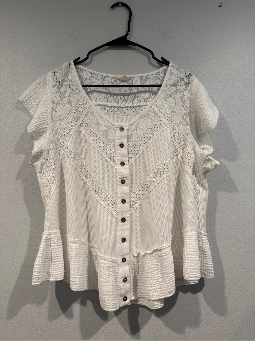 POL Ivory Lace & Eyelet Button-Front Peplum Top